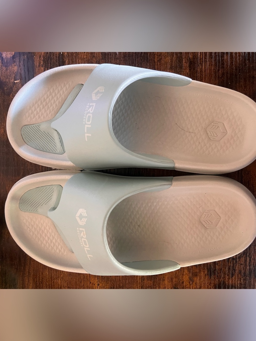 Roll slides